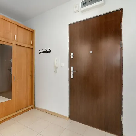 Dunikowskiego Snug By Bookinghost